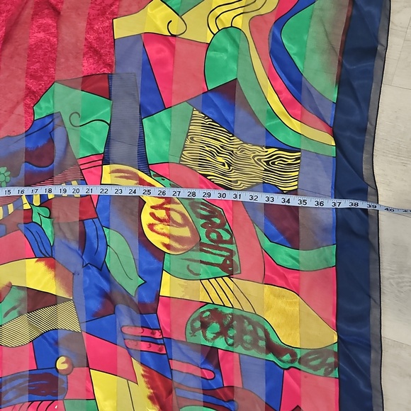 2/$10 Vintage Picasso Abstract Scarf - Picture 6 of 7